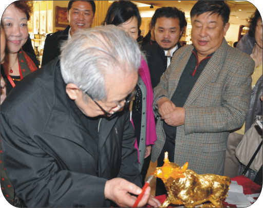 中国商业文化研究会名誉会长胡平调研集团
